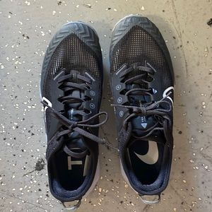 Nike hiking trail shoes